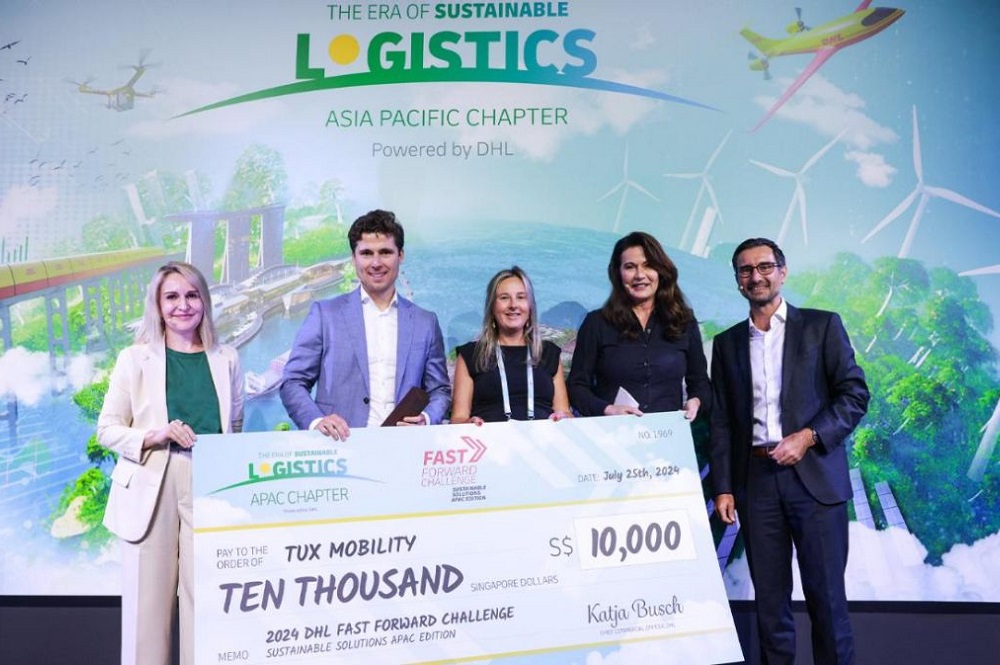 DHL cash award for TUX mobility