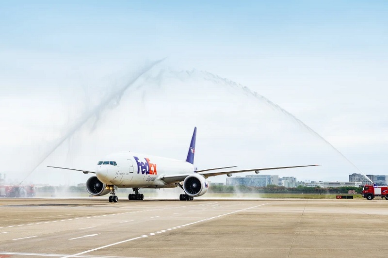 A water salute welcome for FedEx at Xiamen Gaoqi International Airport